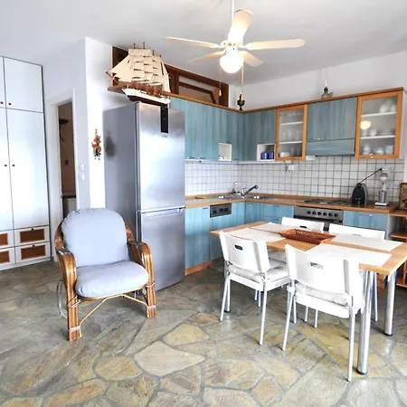 Zennova #43, Sky & Sea Apartman